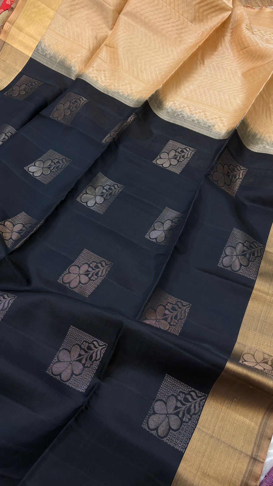 Bavanchi Border Soft Silk