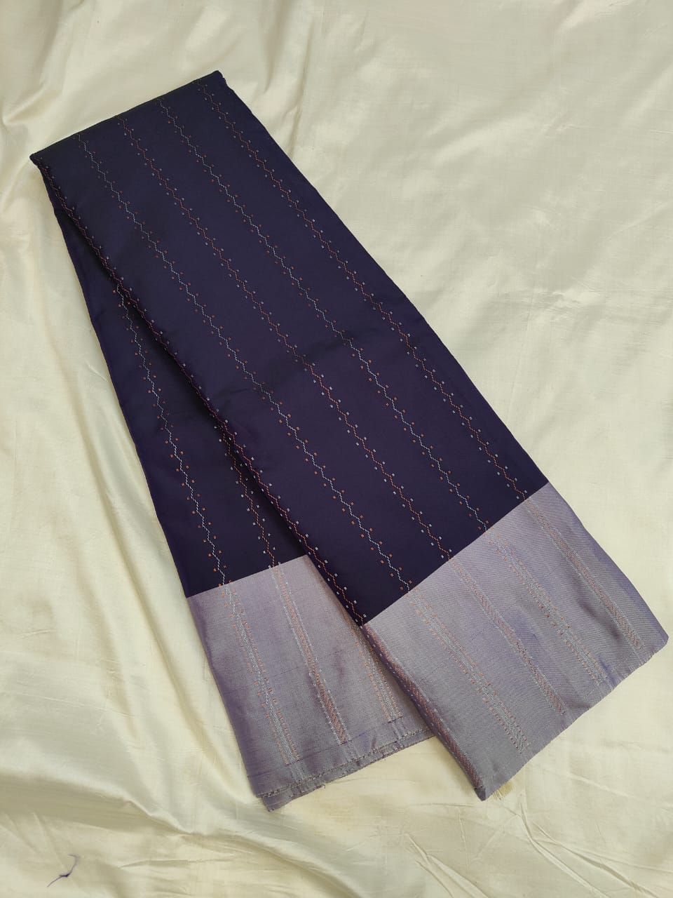 Vairaoosi Semi Silk