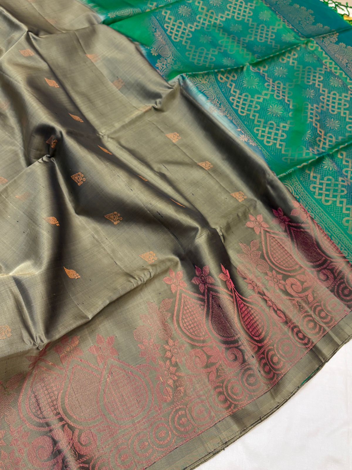 Reshmi Turning Soft Silk