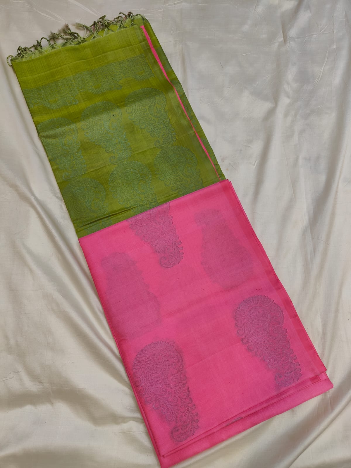 Borderless Soft Silk
