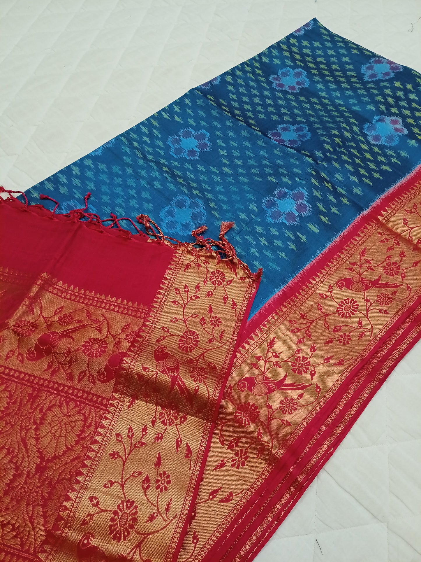 IKKAT jacquard Border Soft silk