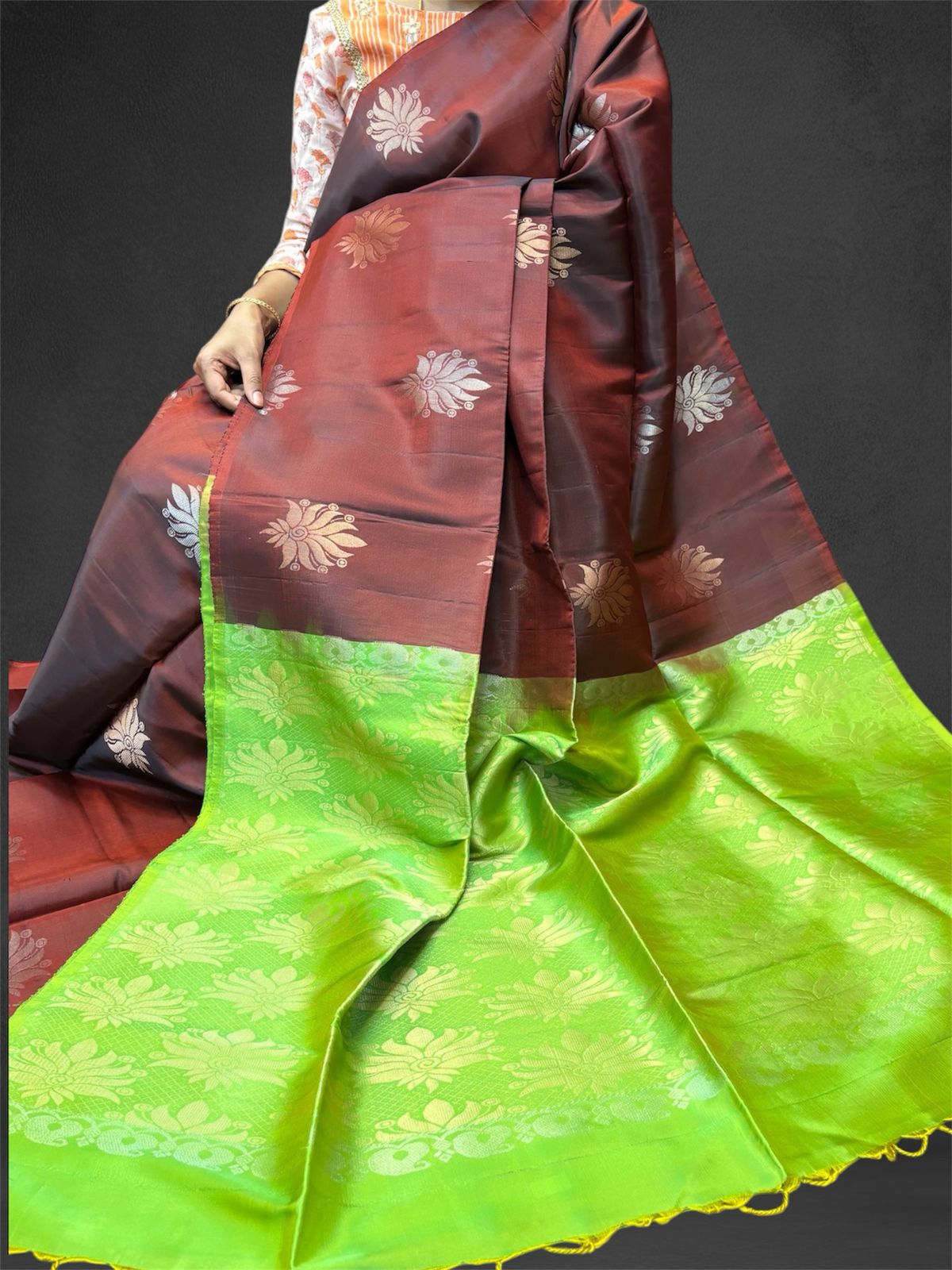 Uppada Borderless Soft Silk