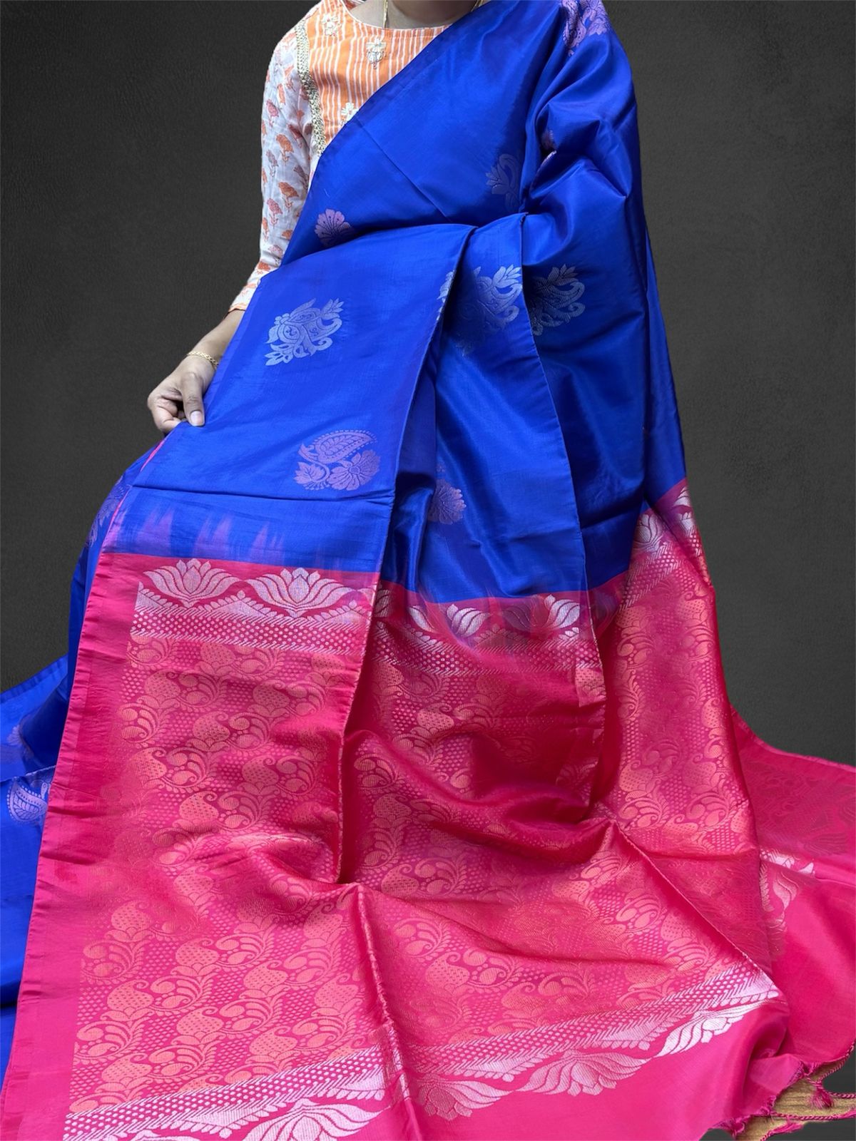 Uppada Borderless Soft Silk