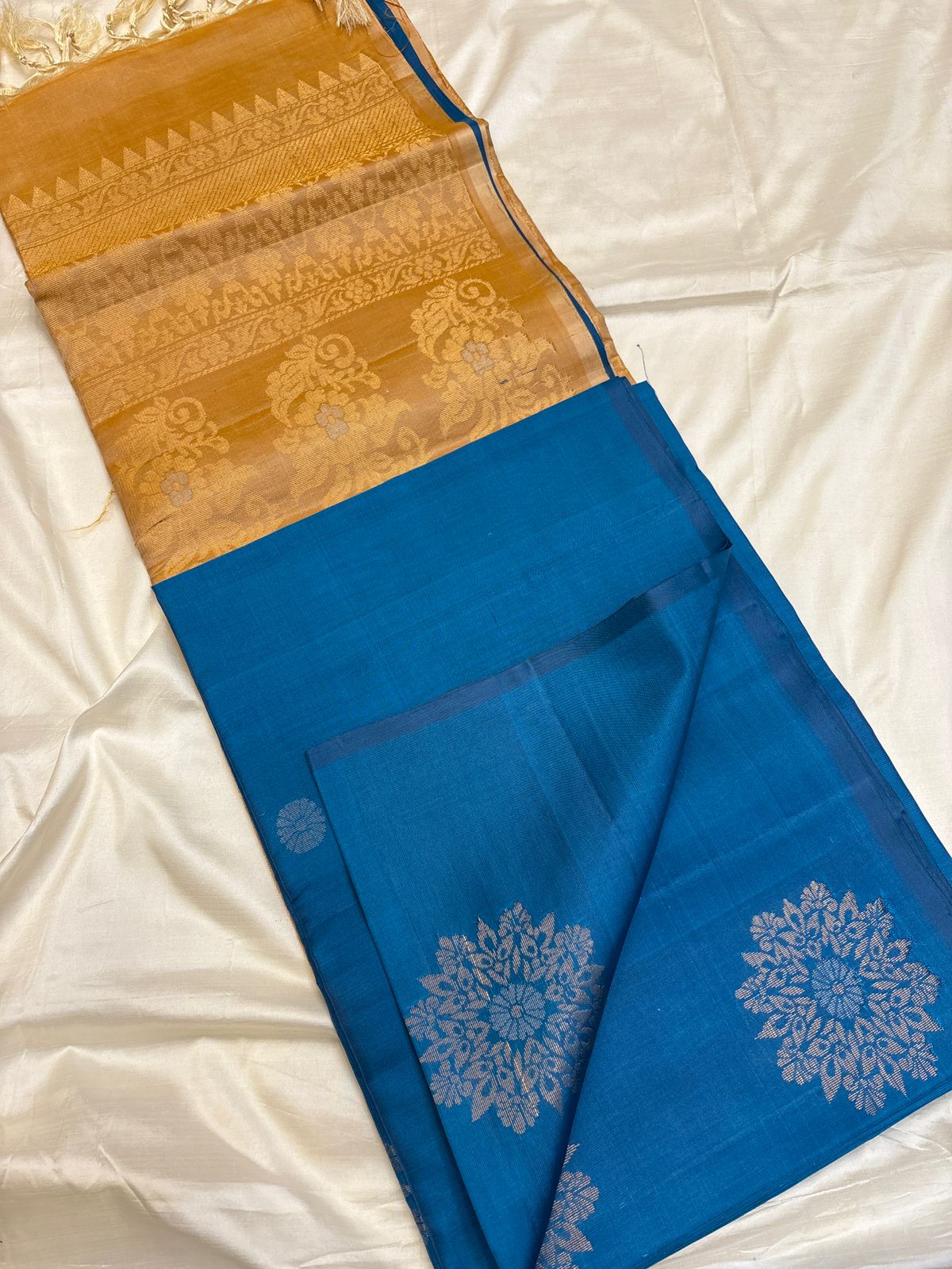 Diwali Sale -  Borderless Butta