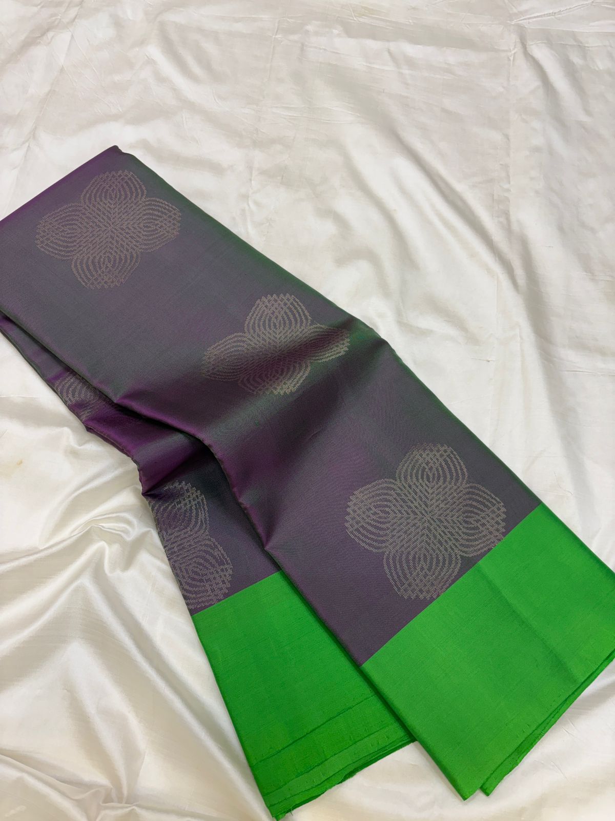 Violet -Green Soft Silk