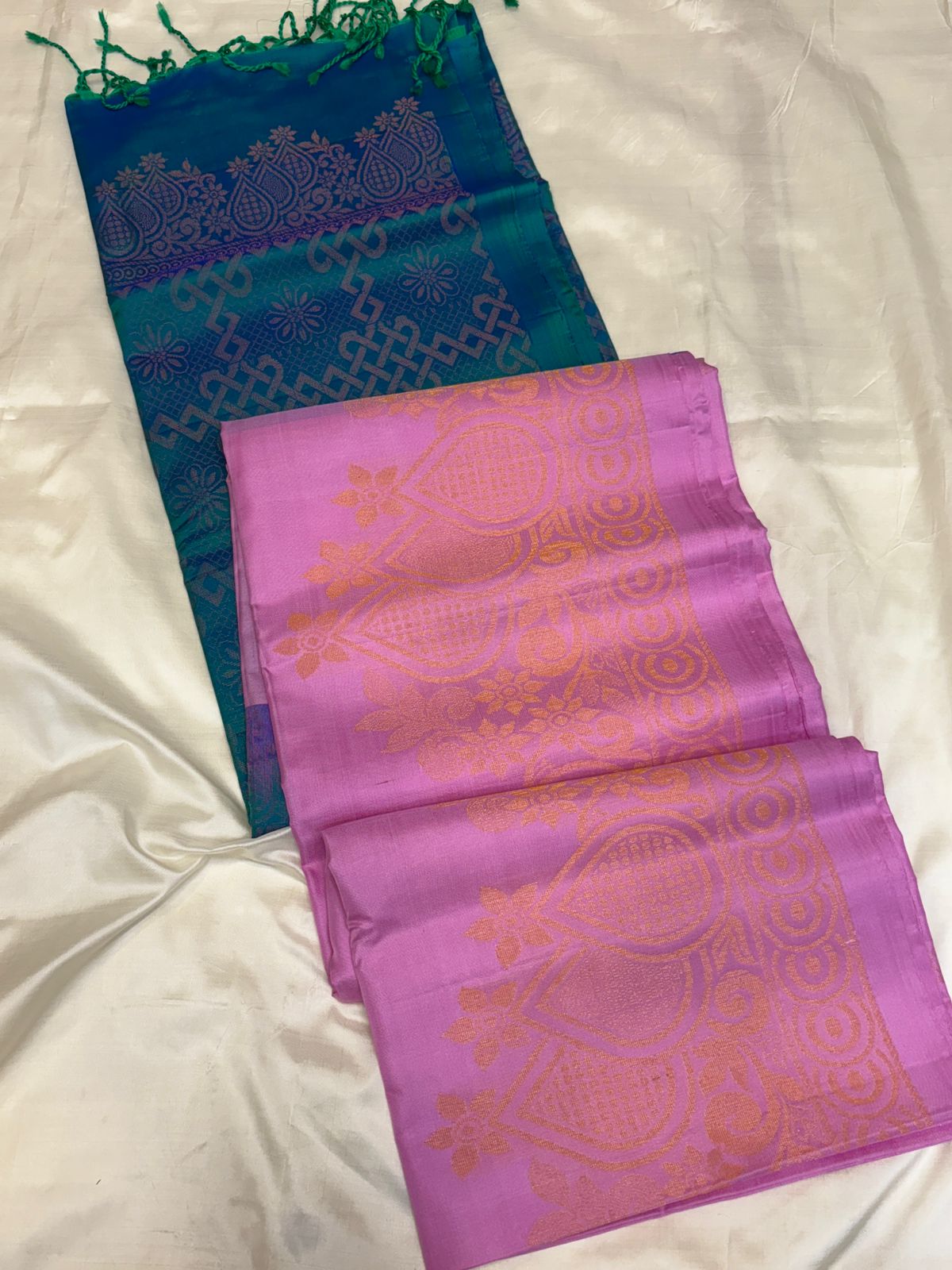 Reshmi Turning Soft Silk