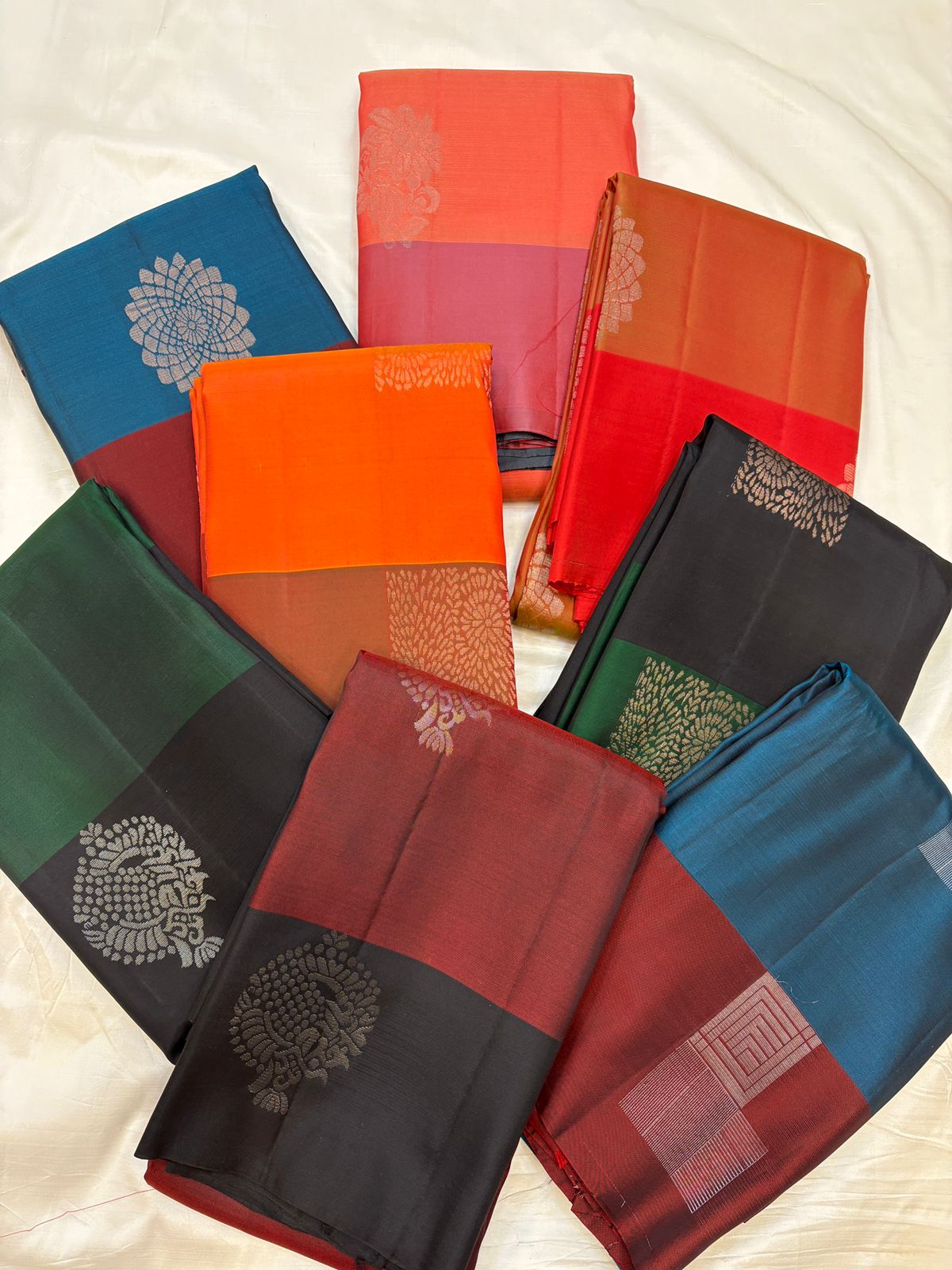 Uppada Soft Silk - Contrast