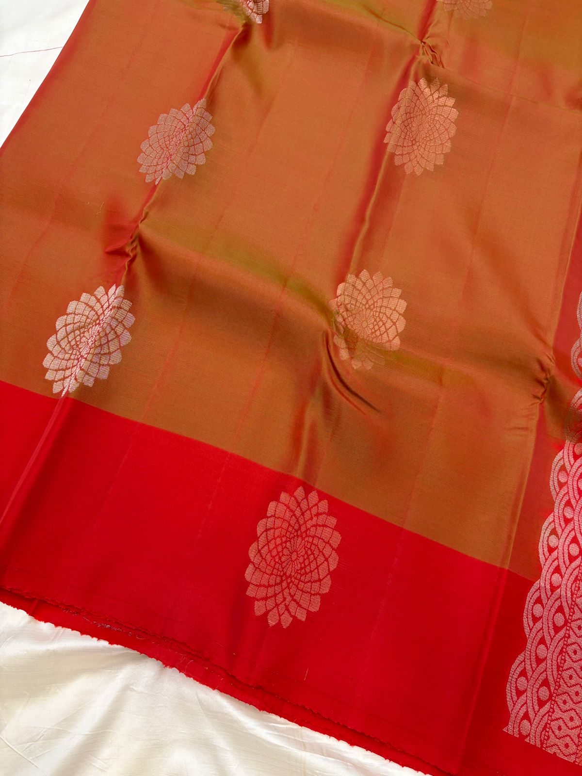 Uppada Soft Silk - Contrast