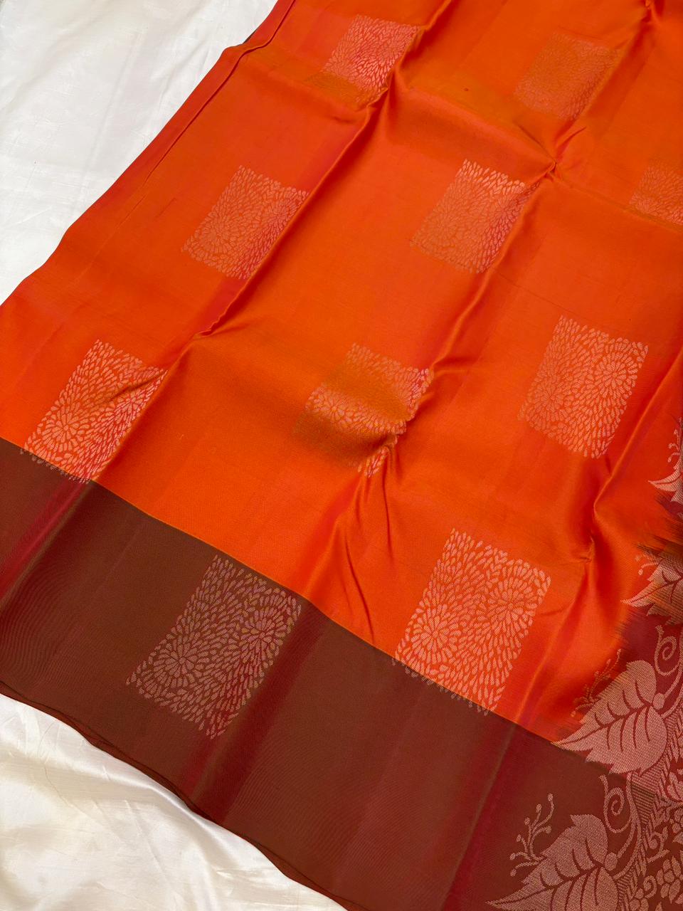 Uppada Soft Silk - Contrast