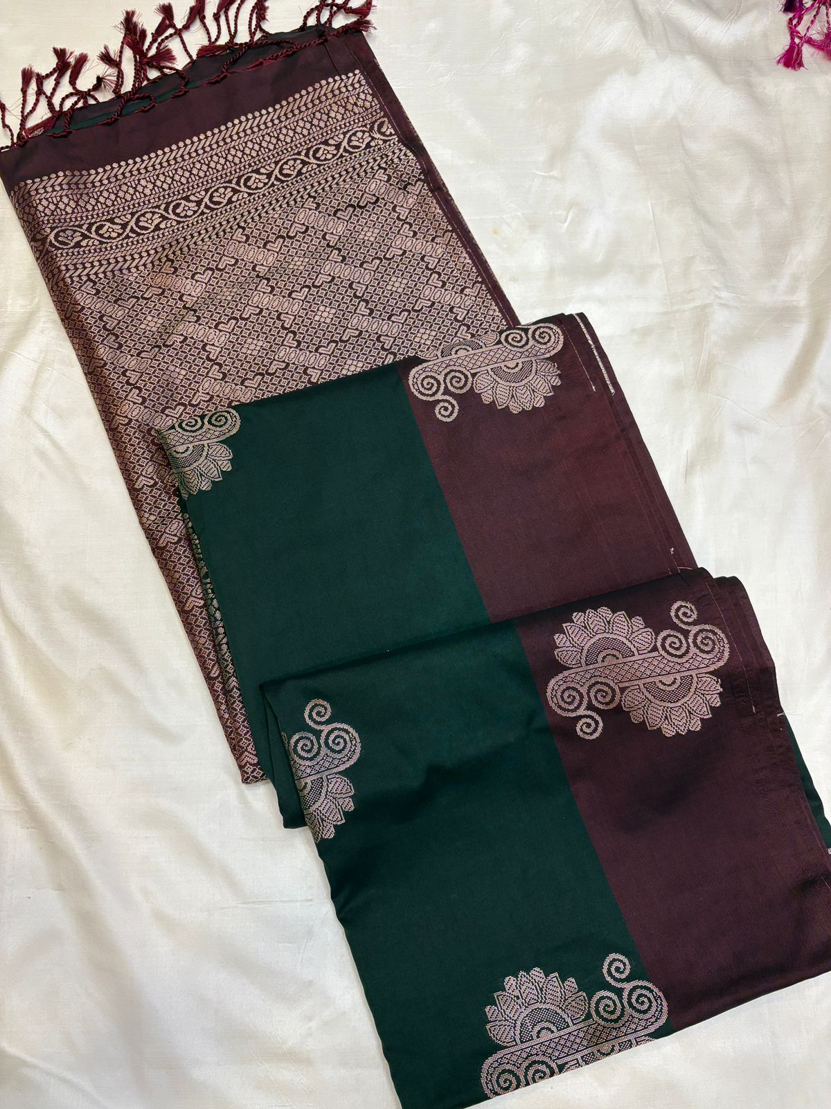 Semi Soft Silk - Contrast Border