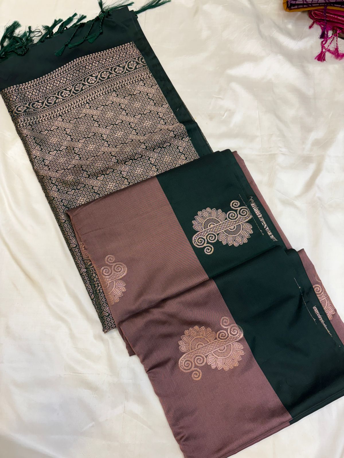 Semi Soft Silk - Contrast Border