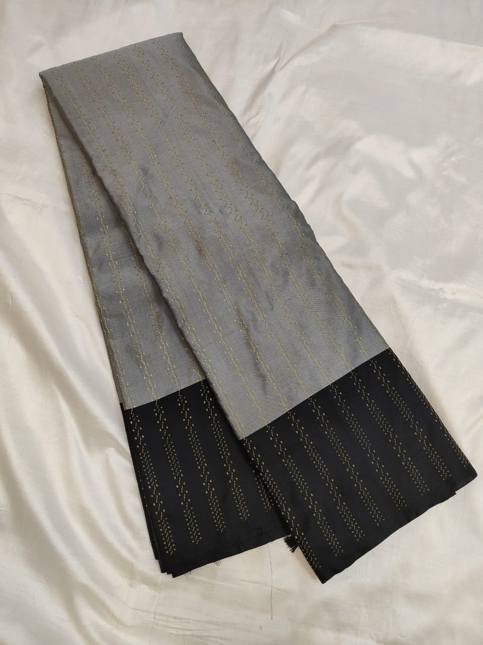 Vairaoosi Semi Silk