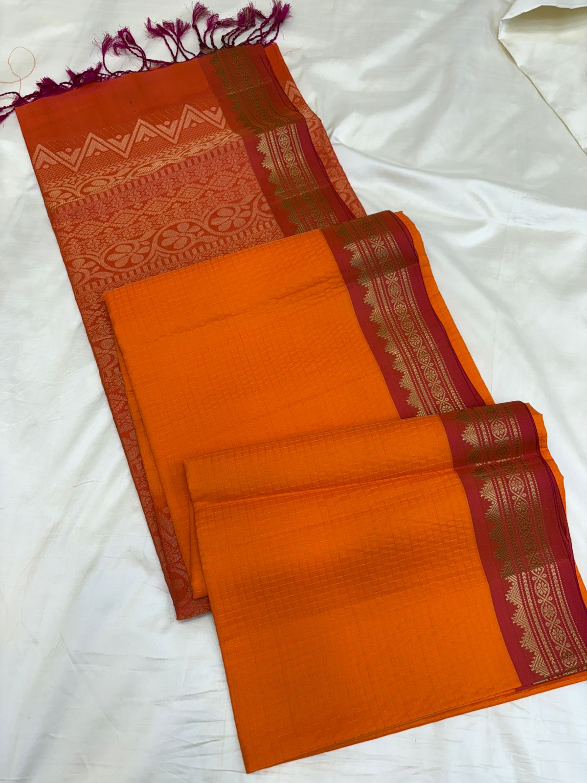 Vairaoosi Checks with borders