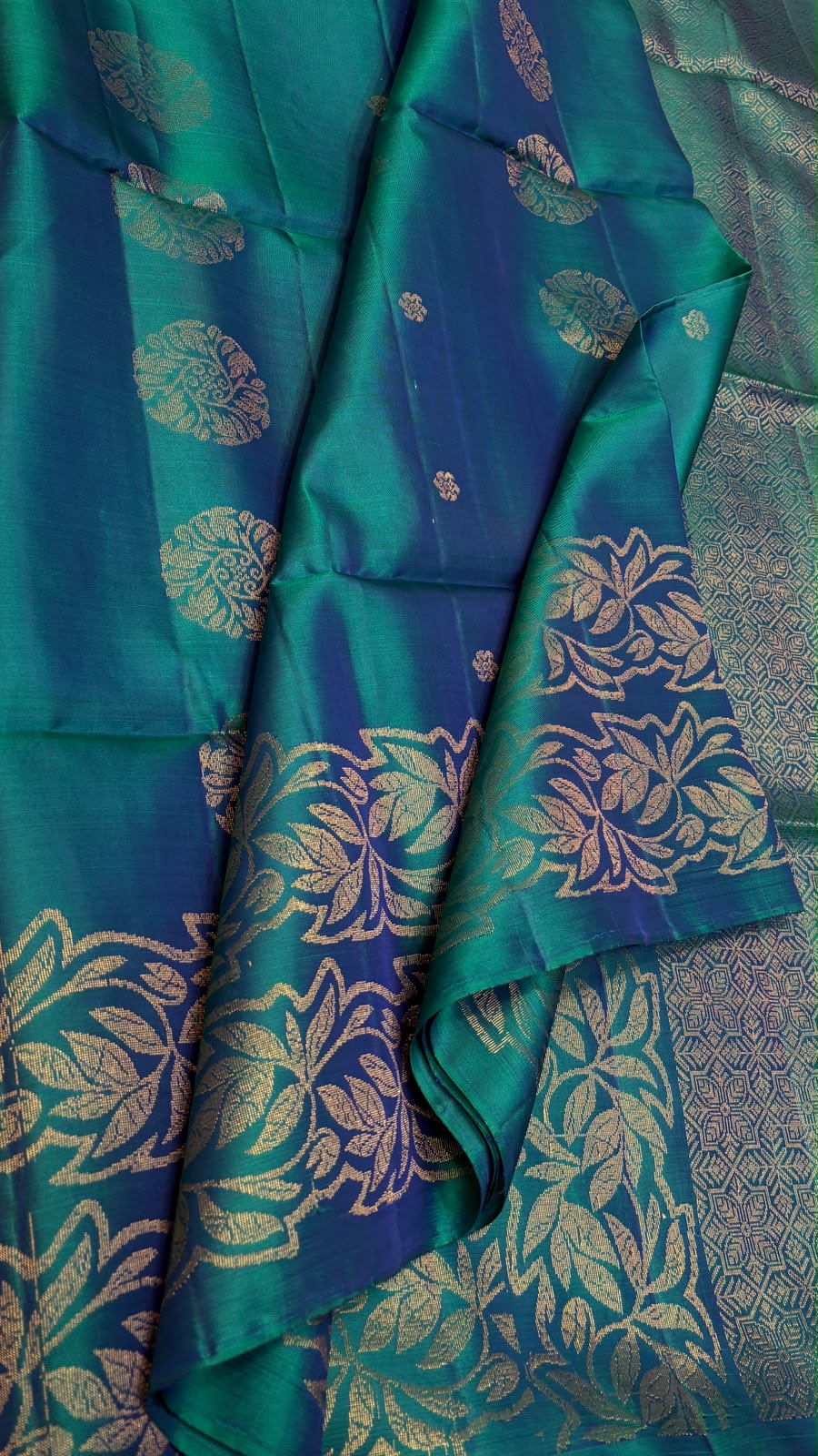 Floral Turning Border