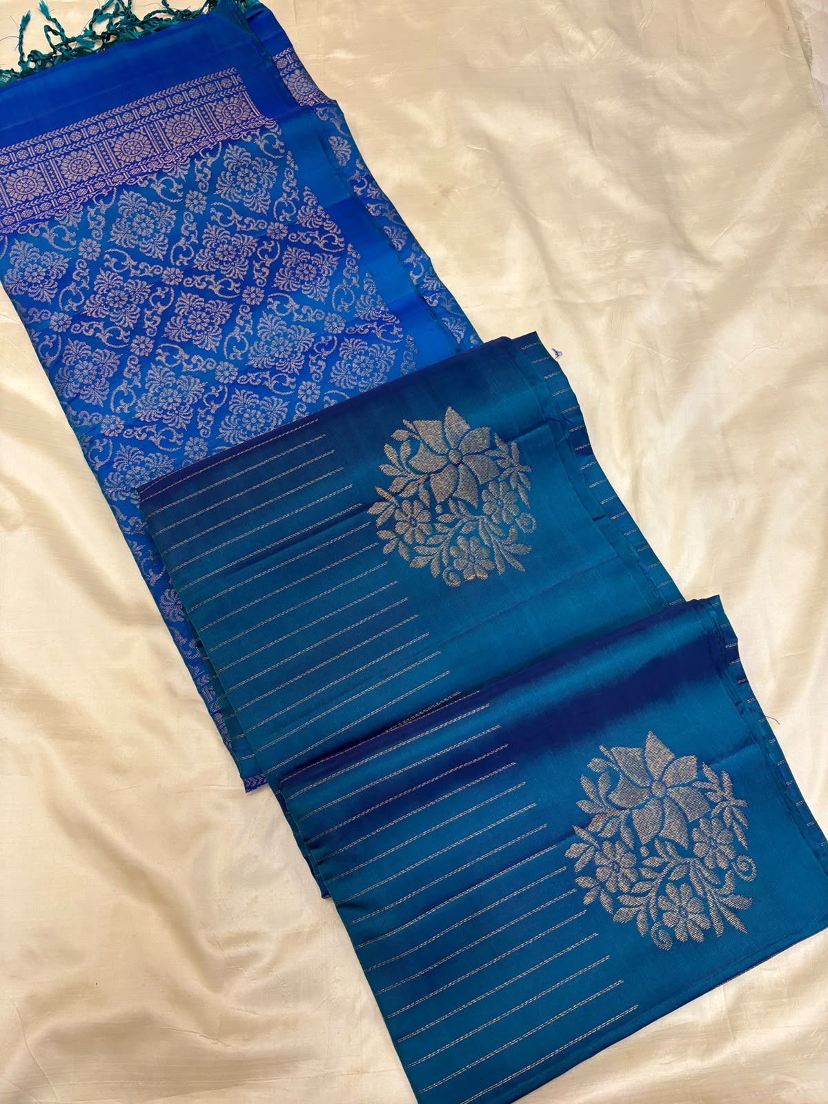 Yazhini Soft silk