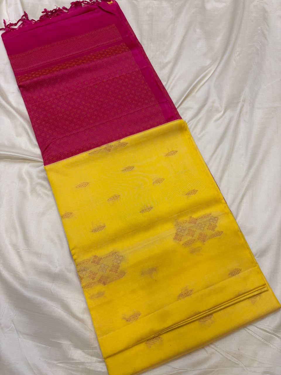 Borderless soft silk
