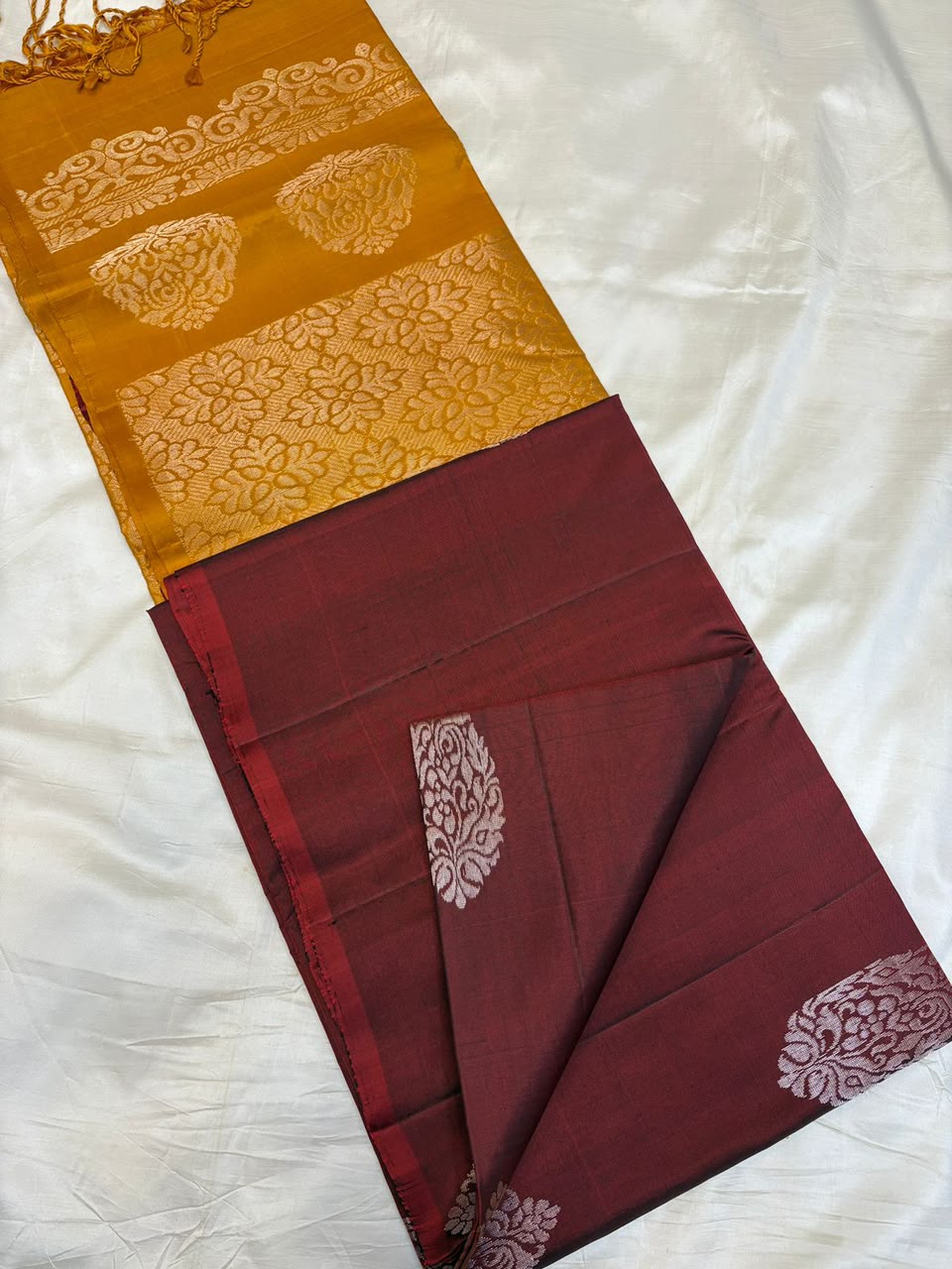 Borderless soft silk