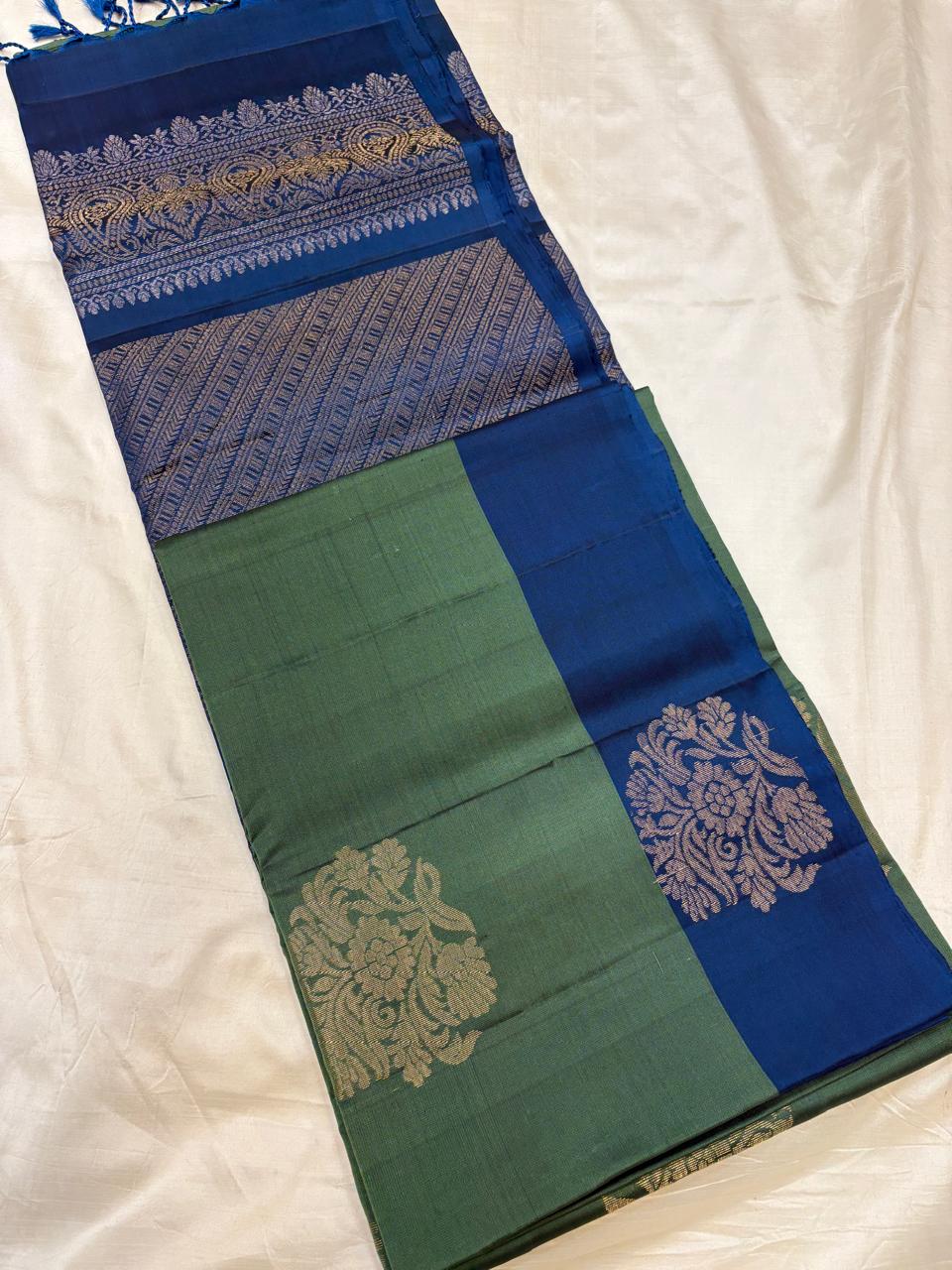 Contrast Border Soft Silk