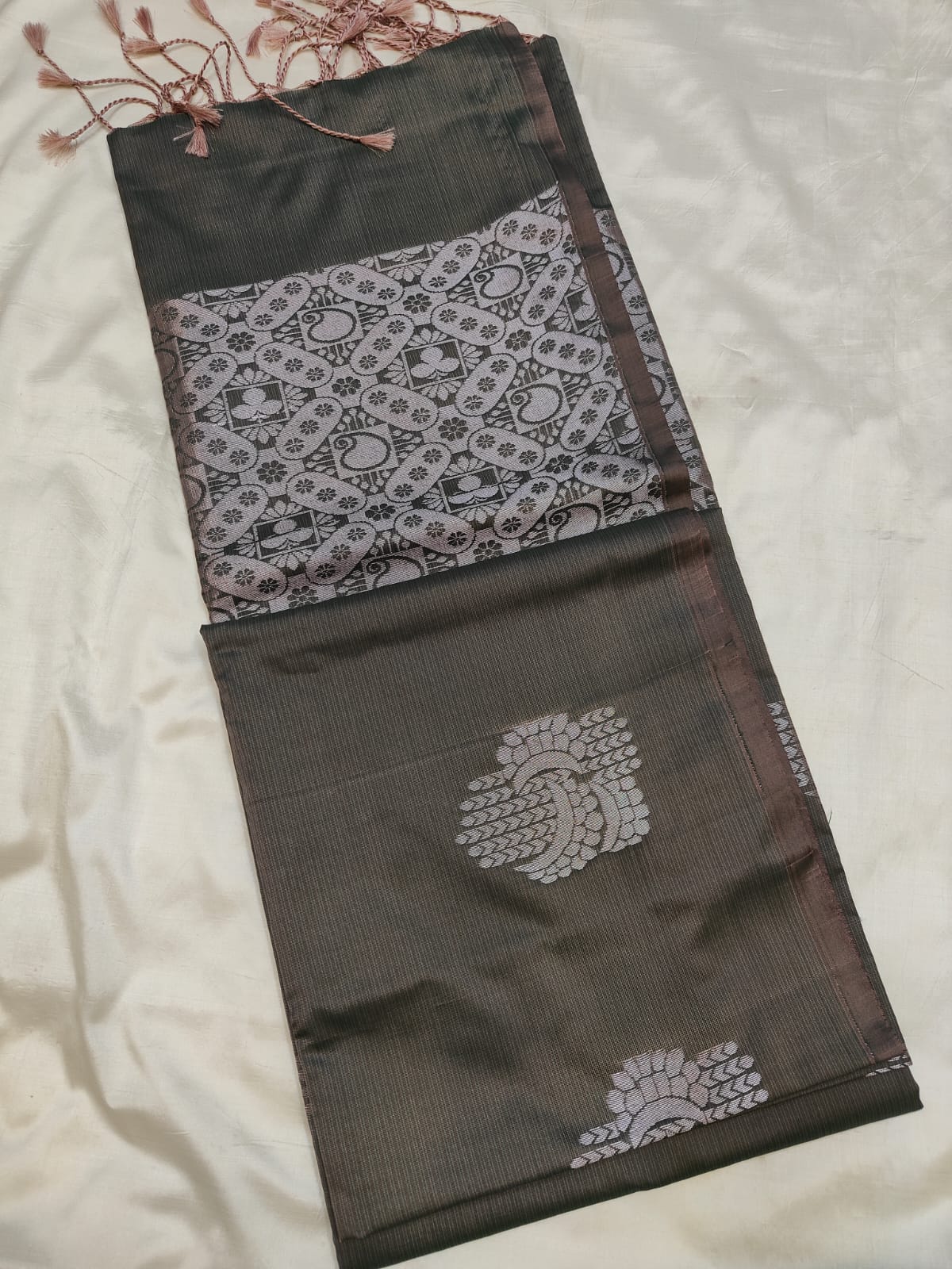 Semi Silk Self Line