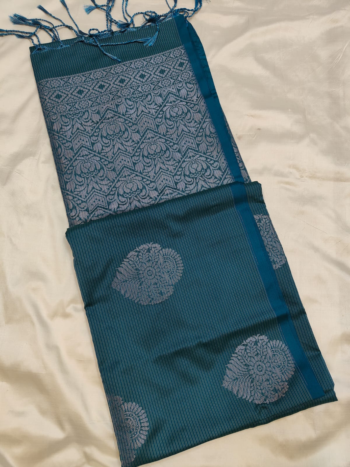Semi Silk Self Line