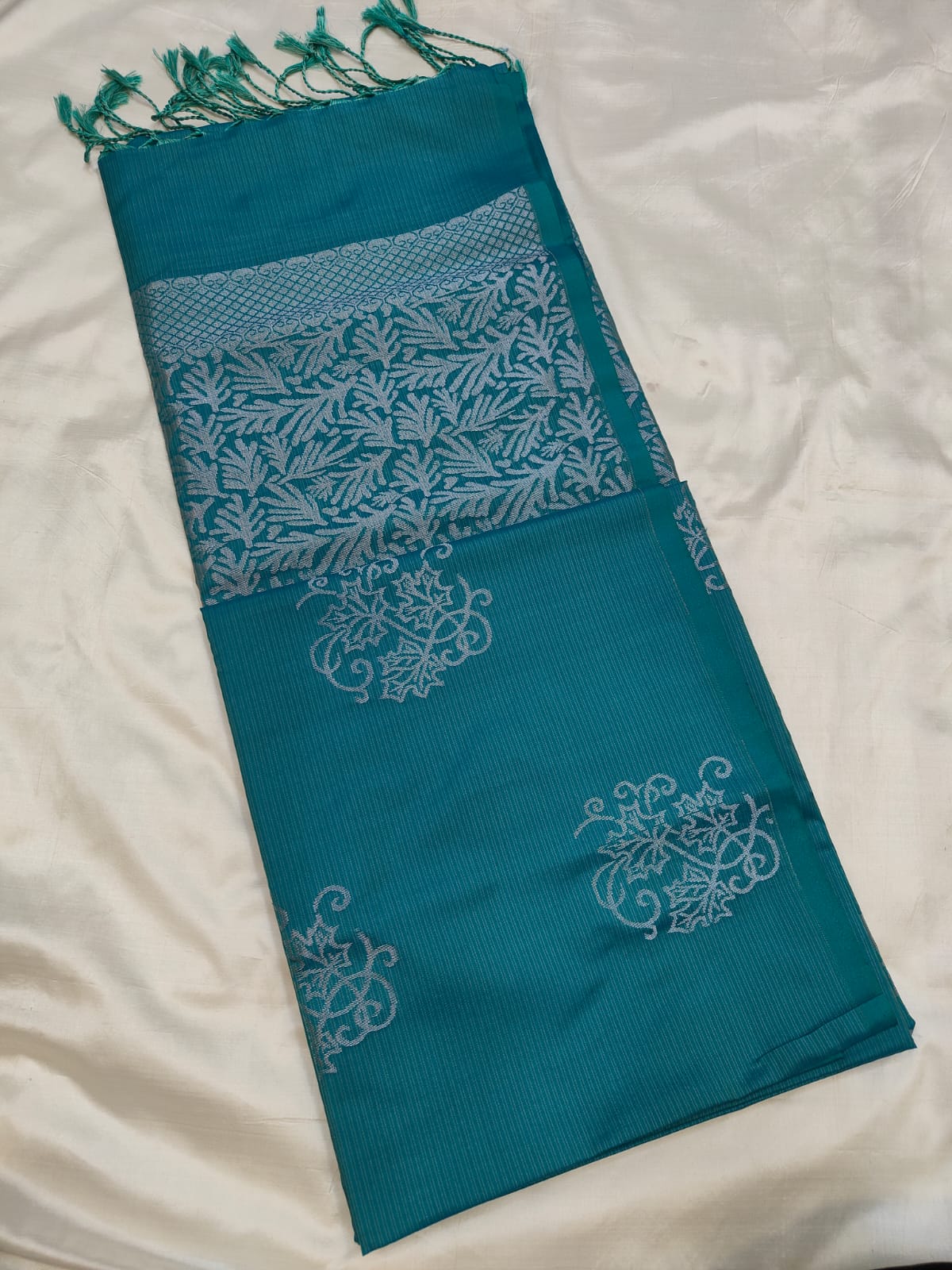 Semi Silk Self Line