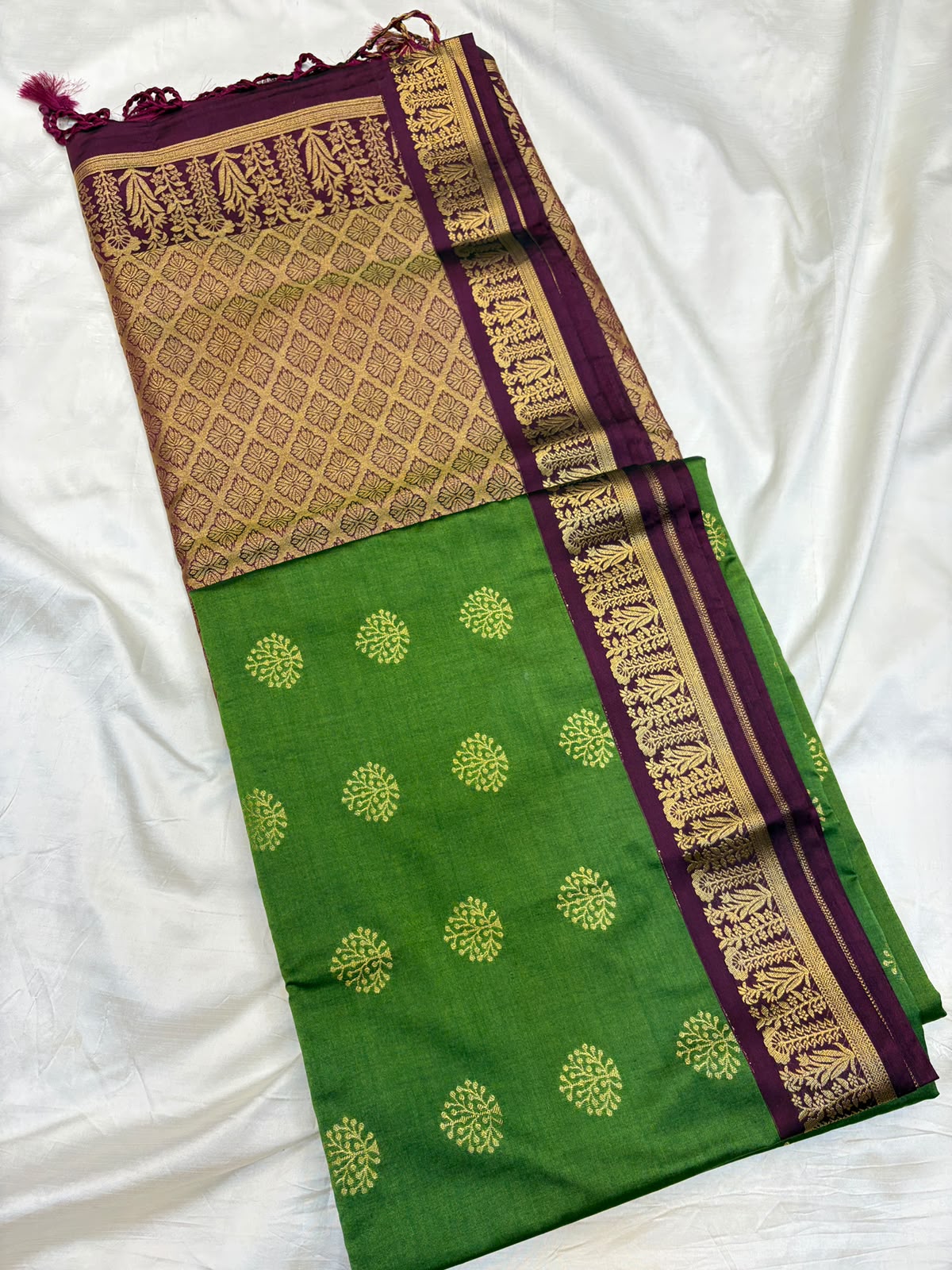 Minimal border semi soft silk