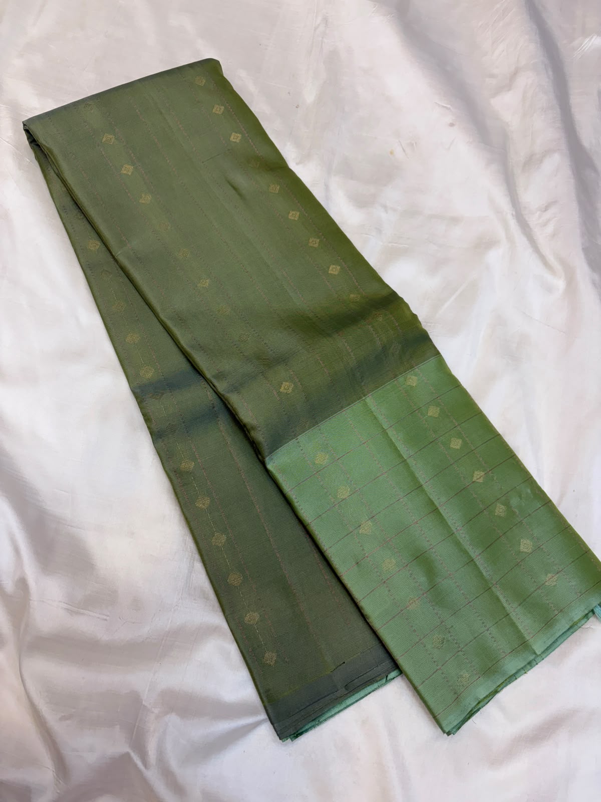 Handloom soft silk Self checks