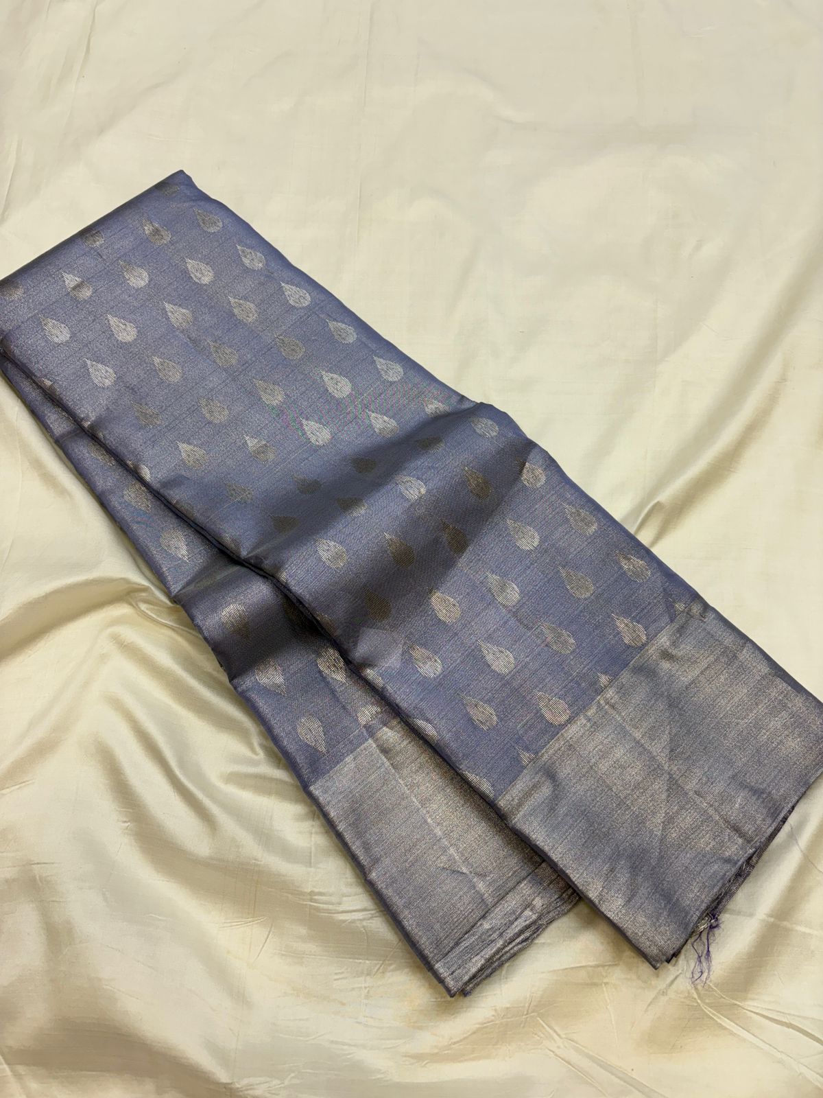 Tissue silk