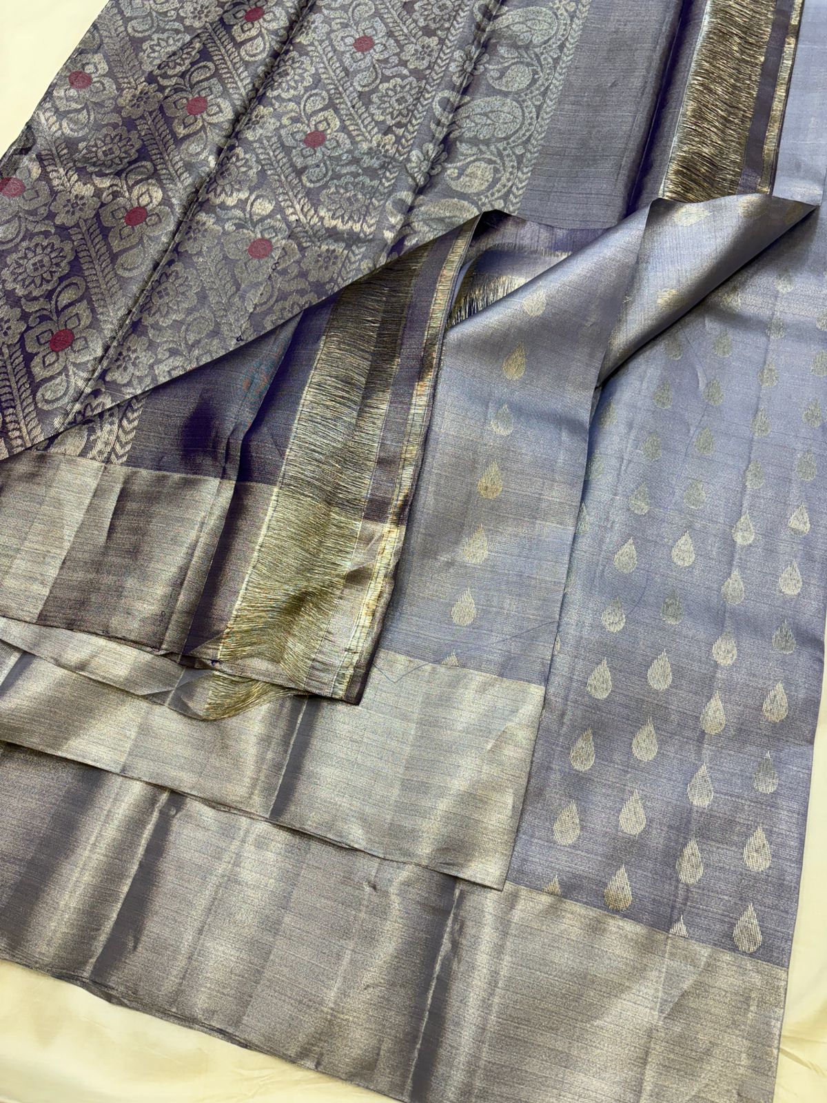 Tissue silk