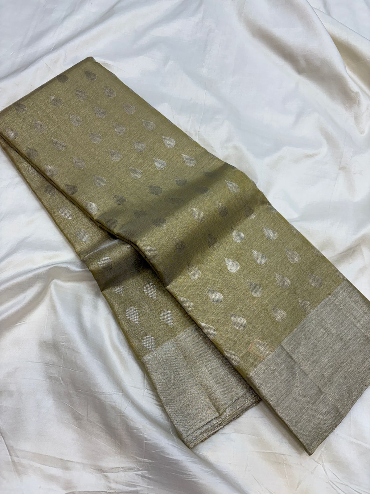 Tissue silk