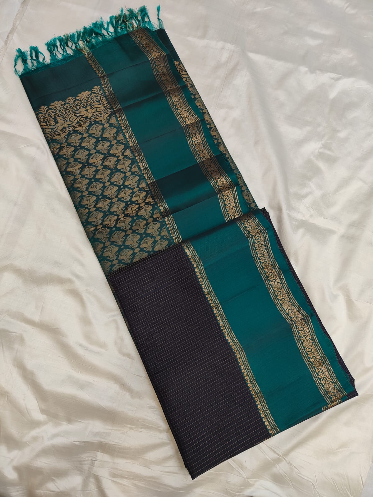 Rettapet Borders - Uppada silk